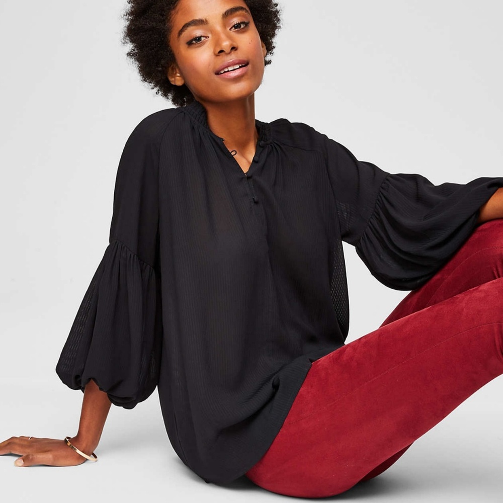 LOFT Pleated Collar Henley Sleeve Black Blouse Size Small